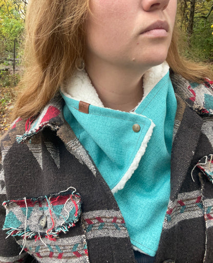 Turquoise western cowl